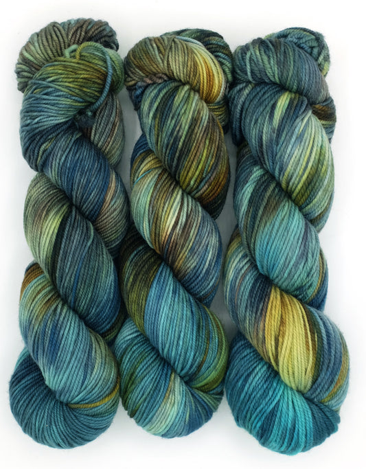 House of Leaves -- Shelley Base (NSW Worsted)