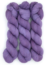 Load image into Gallery viewer, Lavender Leotard -- Solnit Base (Sock)
