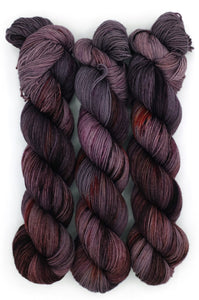 PREORDERS - Shelley Base (Nonsuperwash U.S. Merino/Rambouillet, Light Worsted Weight)