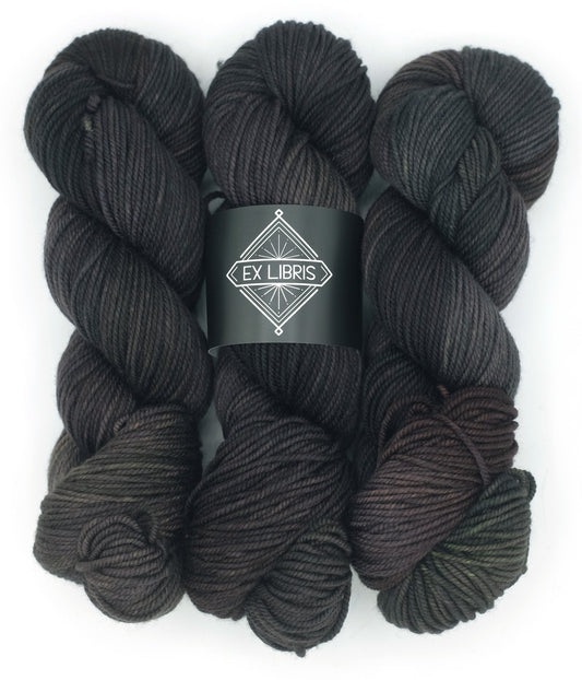The Black Cat -- Edgar Base (U.S. Worsted)