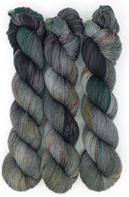 Load image into Gallery viewer, PREORDERS - Shelley Base (Nonsuperwash U.S. Merino/Rambouillet, Light Worsted Weight)
