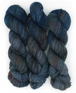Drowsy Hour -- Shelley Base (NSW Worsted)