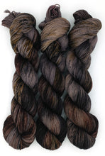 Load image into Gallery viewer, PREORDERS - Shelley Base (Nonsuperwash U.S. Merino/Rambouillet, Light Worsted Weight)

