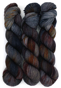 PREORDERS - Shelley Base (Nonsuperwash U.S. Merino/Rambouillet, Light Worsted Weight)