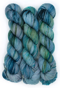 Electronic Tears -- Zilpha Base (Worsted)